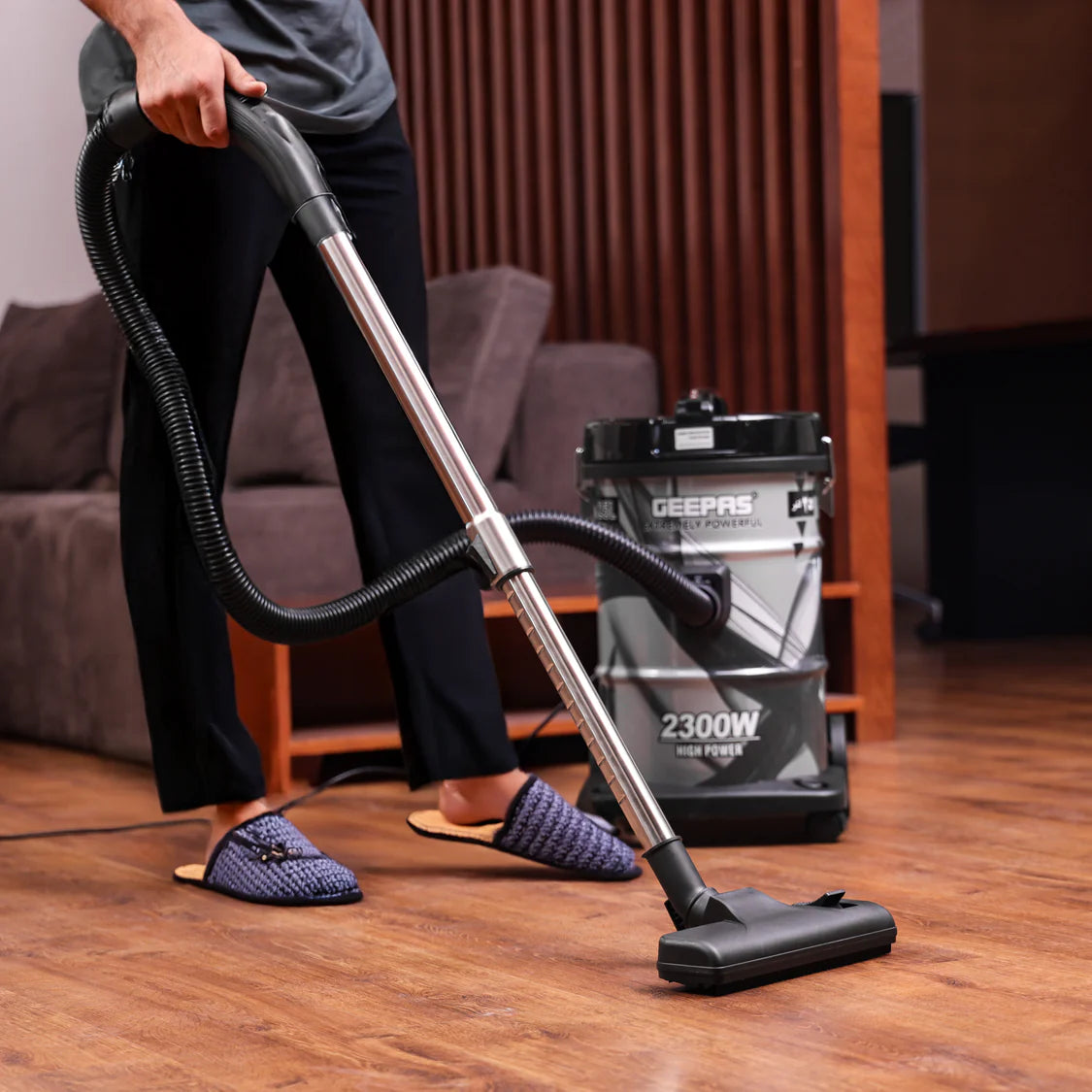 Geepas GVC2598N Drum Vacuum Cleaner