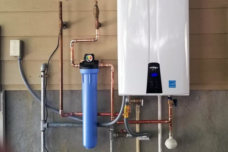 how instant electric geyser works