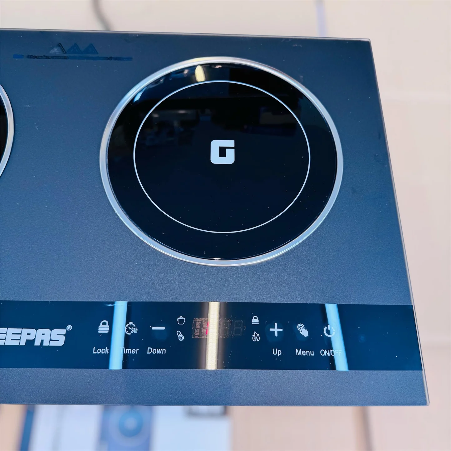 Geepas GIC 6135P Infrared Cooker